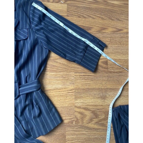 Courtenay Skirt Suit Set Women's Navy Pinstripe Short Sleeve Jacket Sz 14W NWOT - Picture 9 of 14